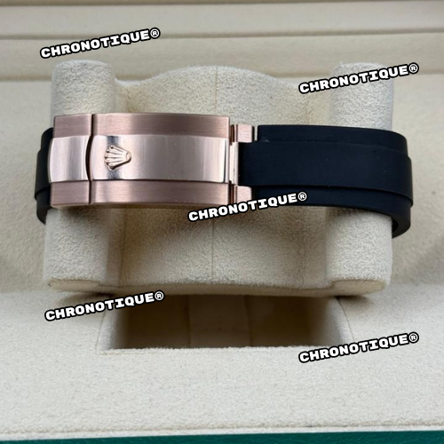 Rolex Sky-Dweller Rose gold 42mm
